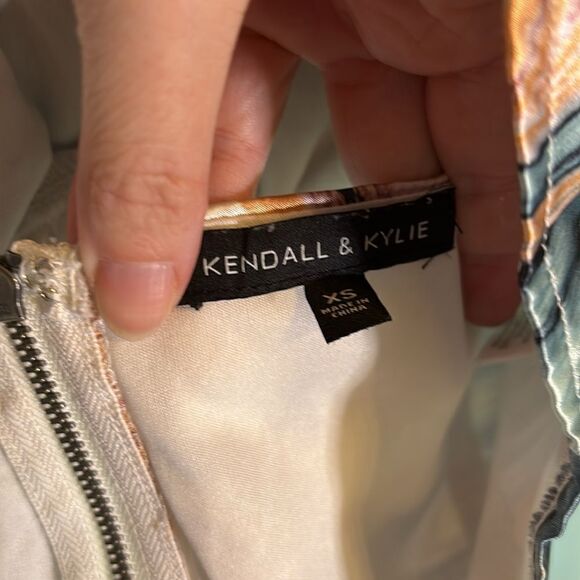 Kendall & Kylie Women’s Multicolor Watercolor Bustier Cropped Tank Top Size XS - Picture 6 of 6